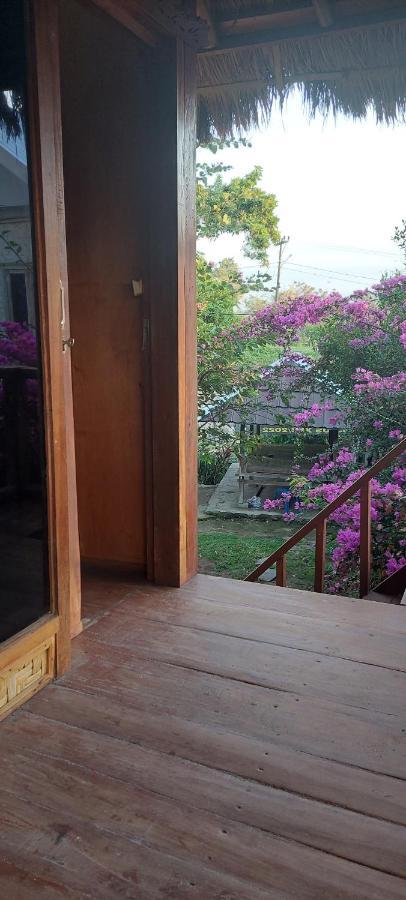 Akria Bed And Breakfast Bayan Exterior foto